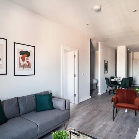 Modern & Spacious 2 Bed Apartment In Waterloo Liverpool Esterno foto
