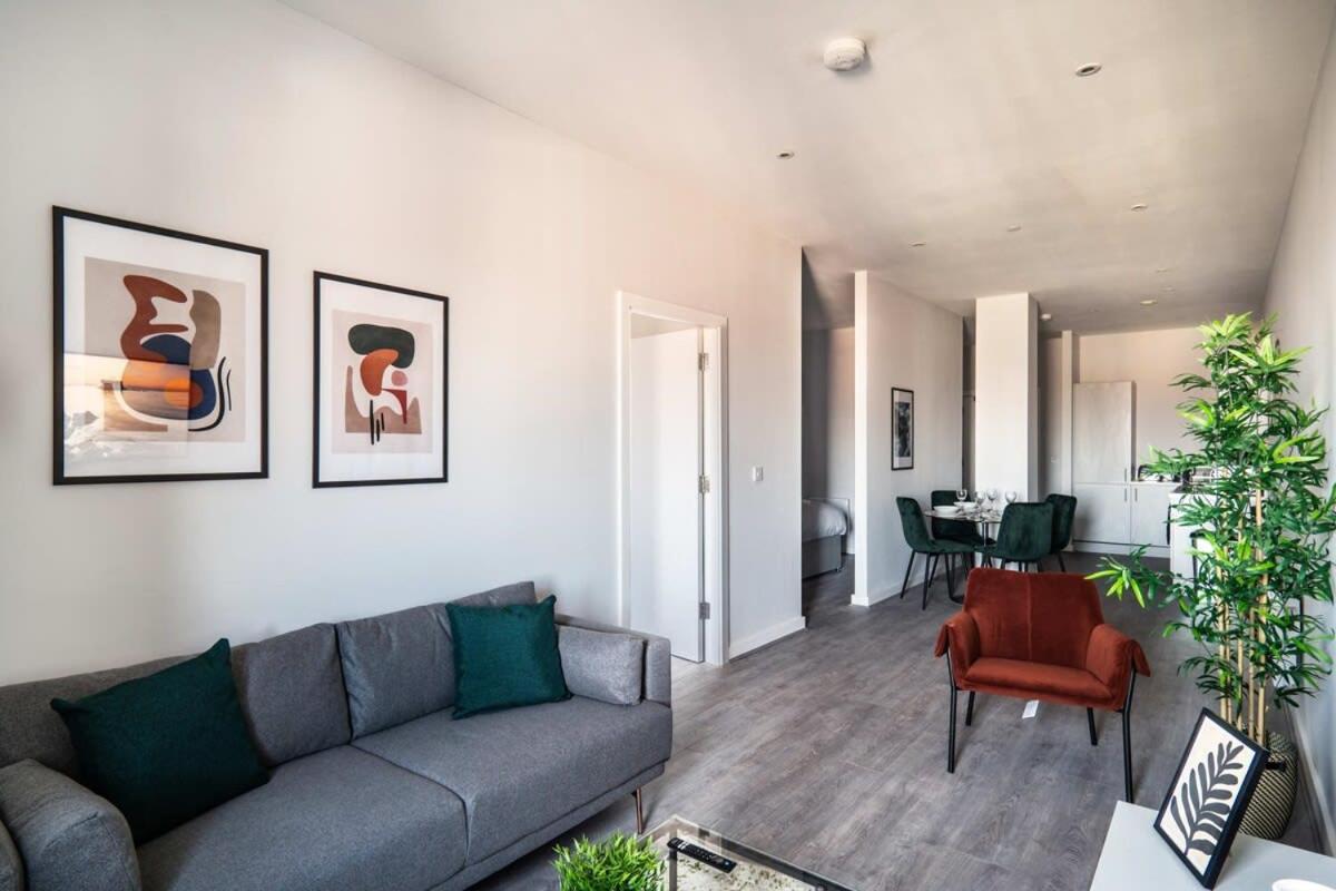 Modern & Spacious 2 Bed Apartment In Waterloo Liverpool Esterno foto